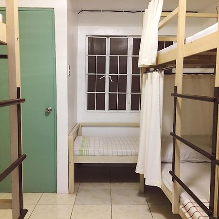 1 River Central Hostel Μακάτι Δωμάτιο φωτογραφία